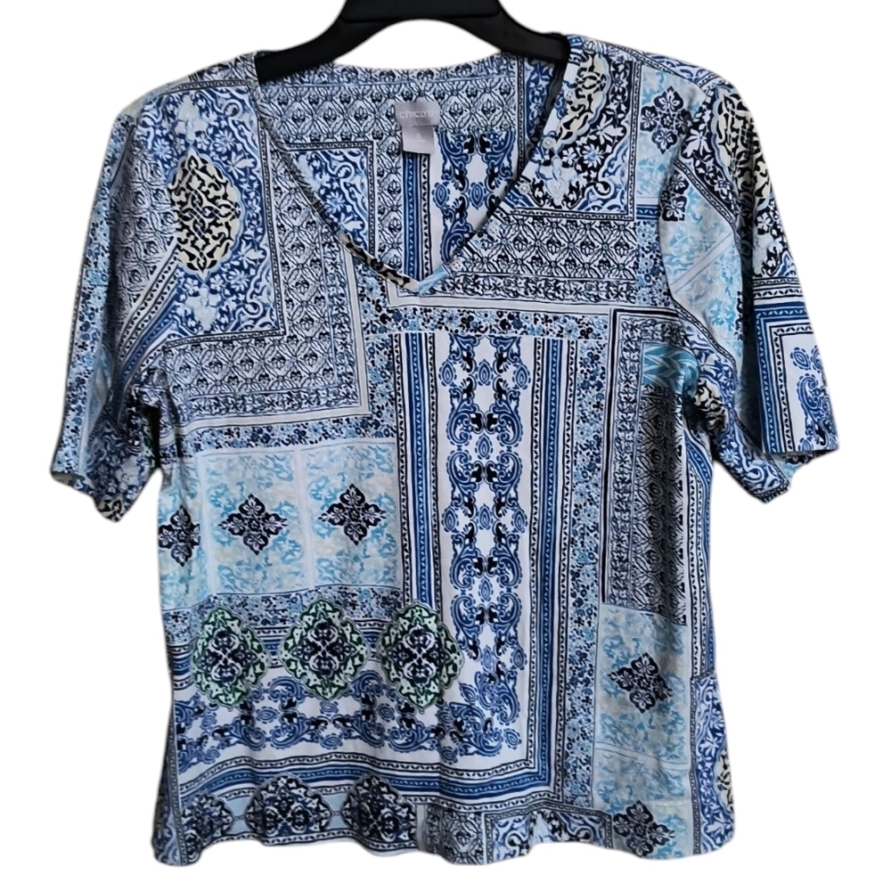 Chicos 100% Cotton White/Blue Geometric V-Neck Short Sleeve Top Size 2(US L)
